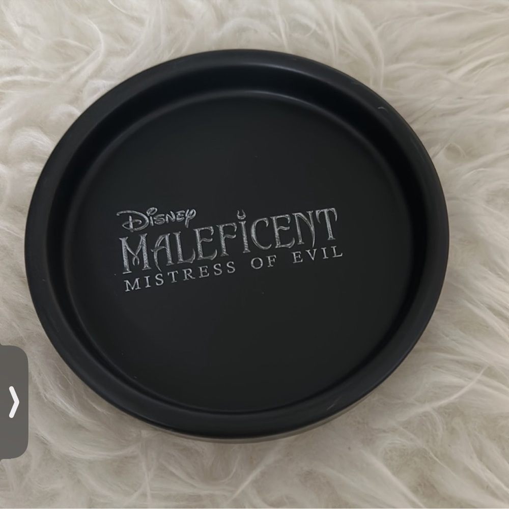 NIB 2019 Disney Maleficent Mistress of Evil Watch & Accessories Plate - Picture 13 of 16